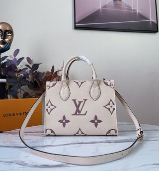 Pre-Loved LOUIS VUITTON Empreinte Monogram Giant Onthego MM Black
