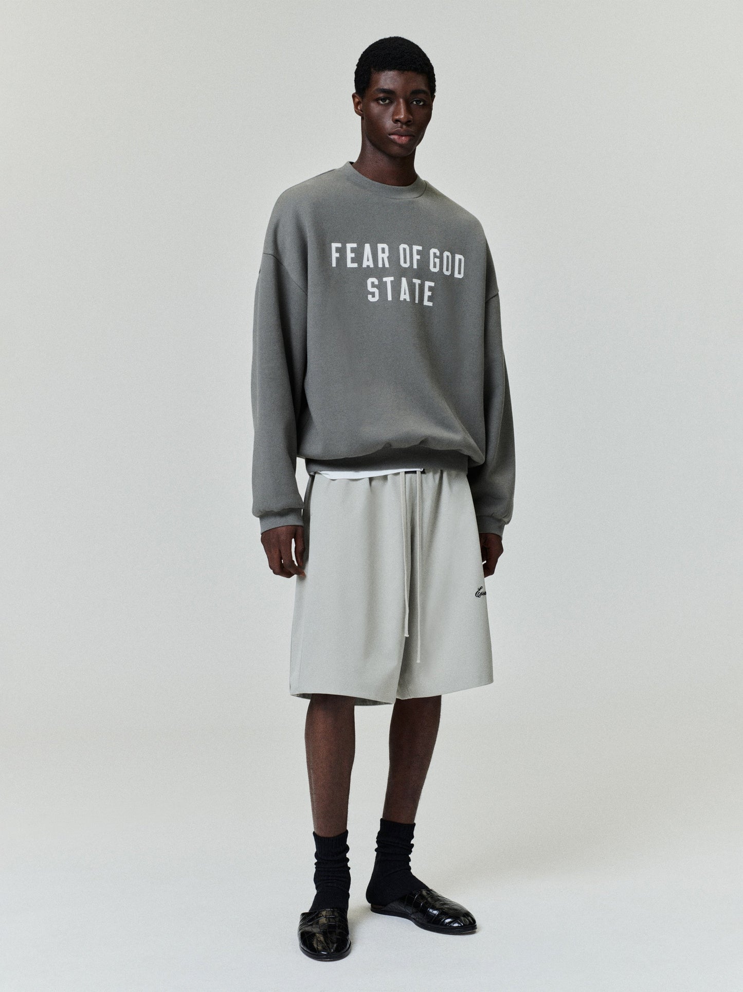 Fear of God Essentials 90s Fit Fleece Crewneck - Satin Twill Logo