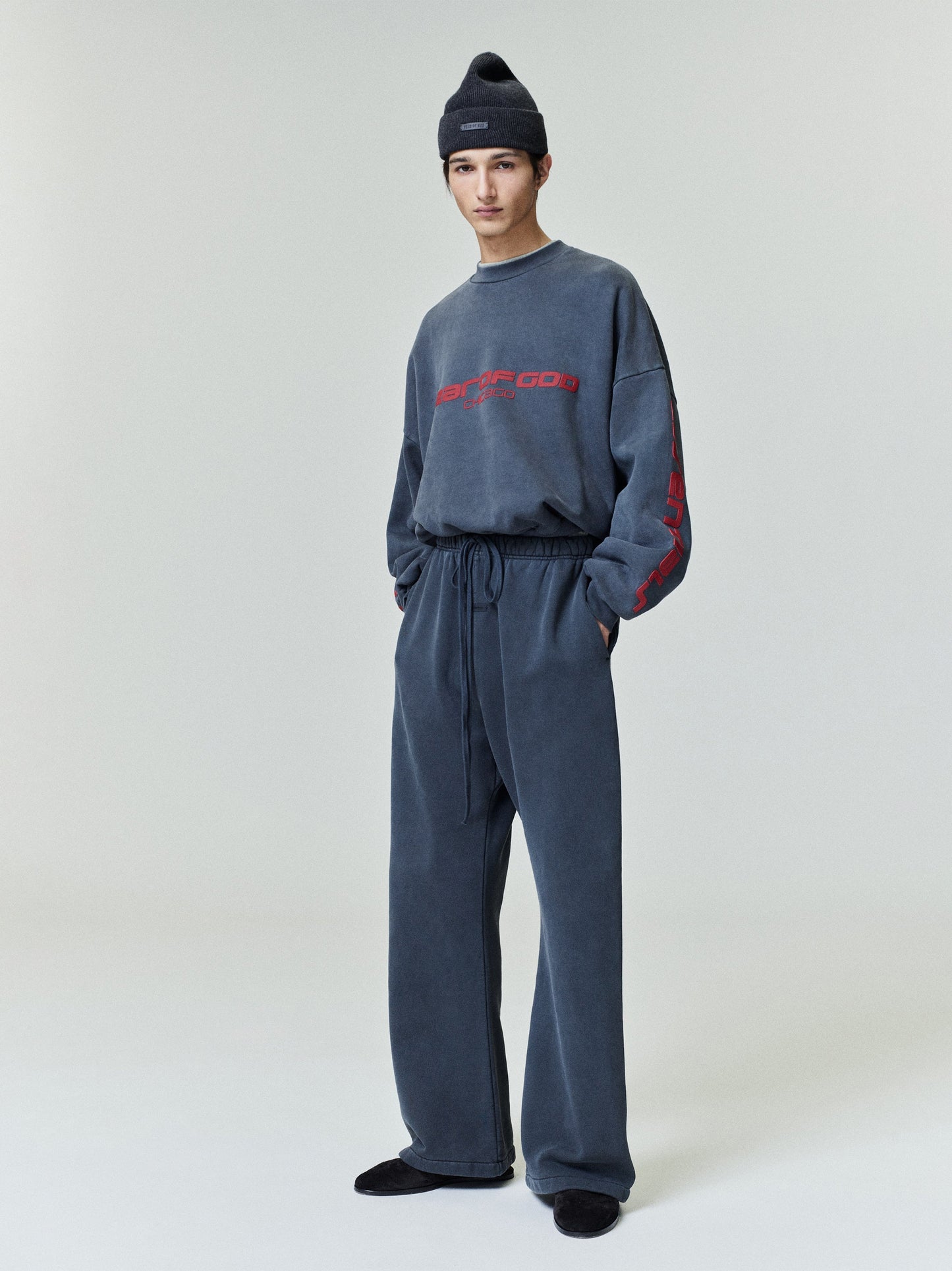 Fear of God Essentials Chicago Heavy Fleece Cropped Sweatshirt