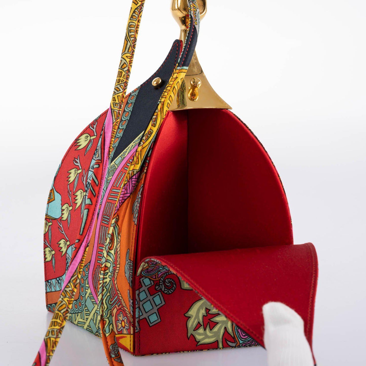 Hermes Silk 'Art des Steppes' Yurt Runway Bag 1991