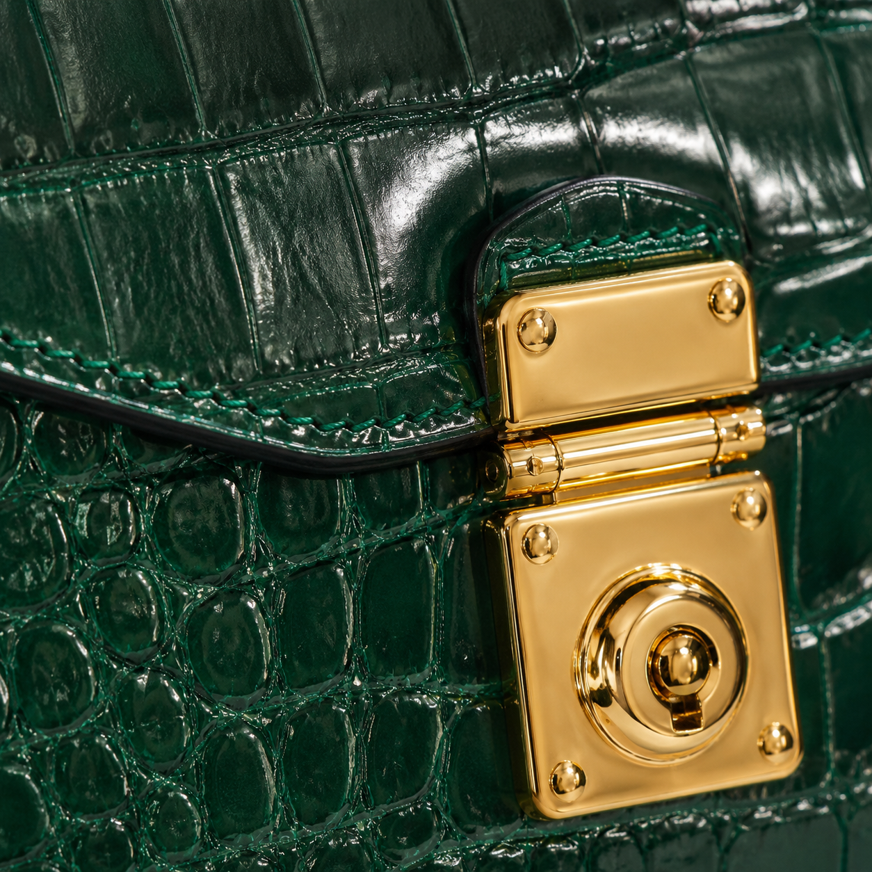 The Saint Royale Box Bag