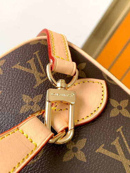 Pre Loved Louis Vuitton Nice Mini Monogram Canvas BB Vanity Bag