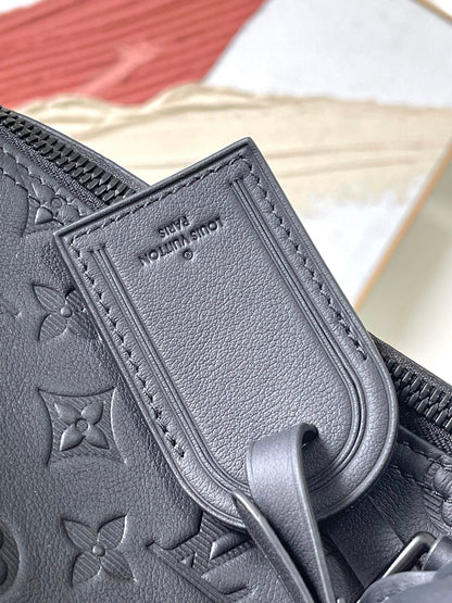 Pre-Loved Louis Vuitton Keepall Bandoulière 50 Travel Bag