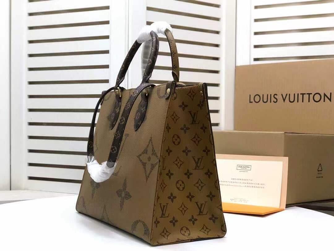 Pre-Loved LOUIS VUITTON ON THE GO GM
