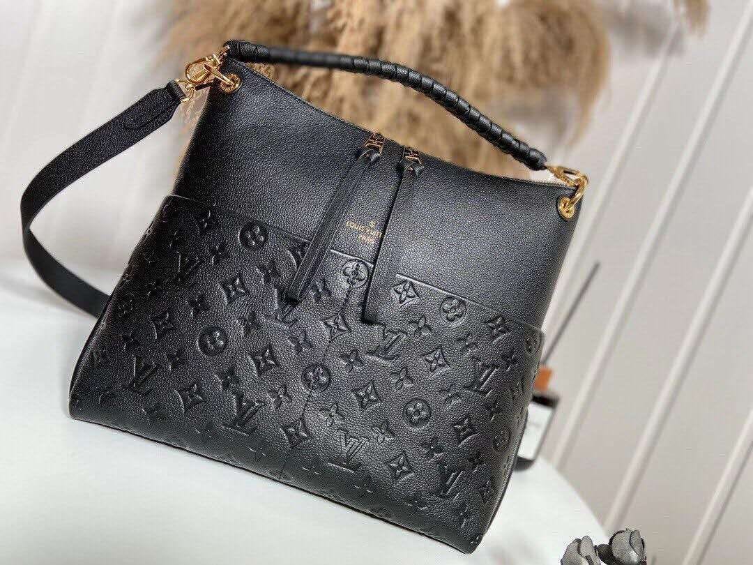Pre-Loved Louis Vuitton MAIDA HOBO