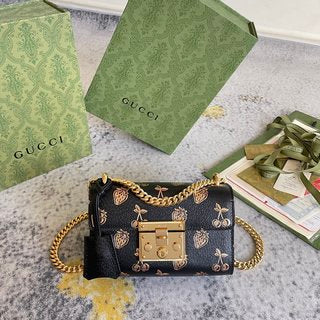 Pre-Loved GUCCI Padlock small berry shoulder bag