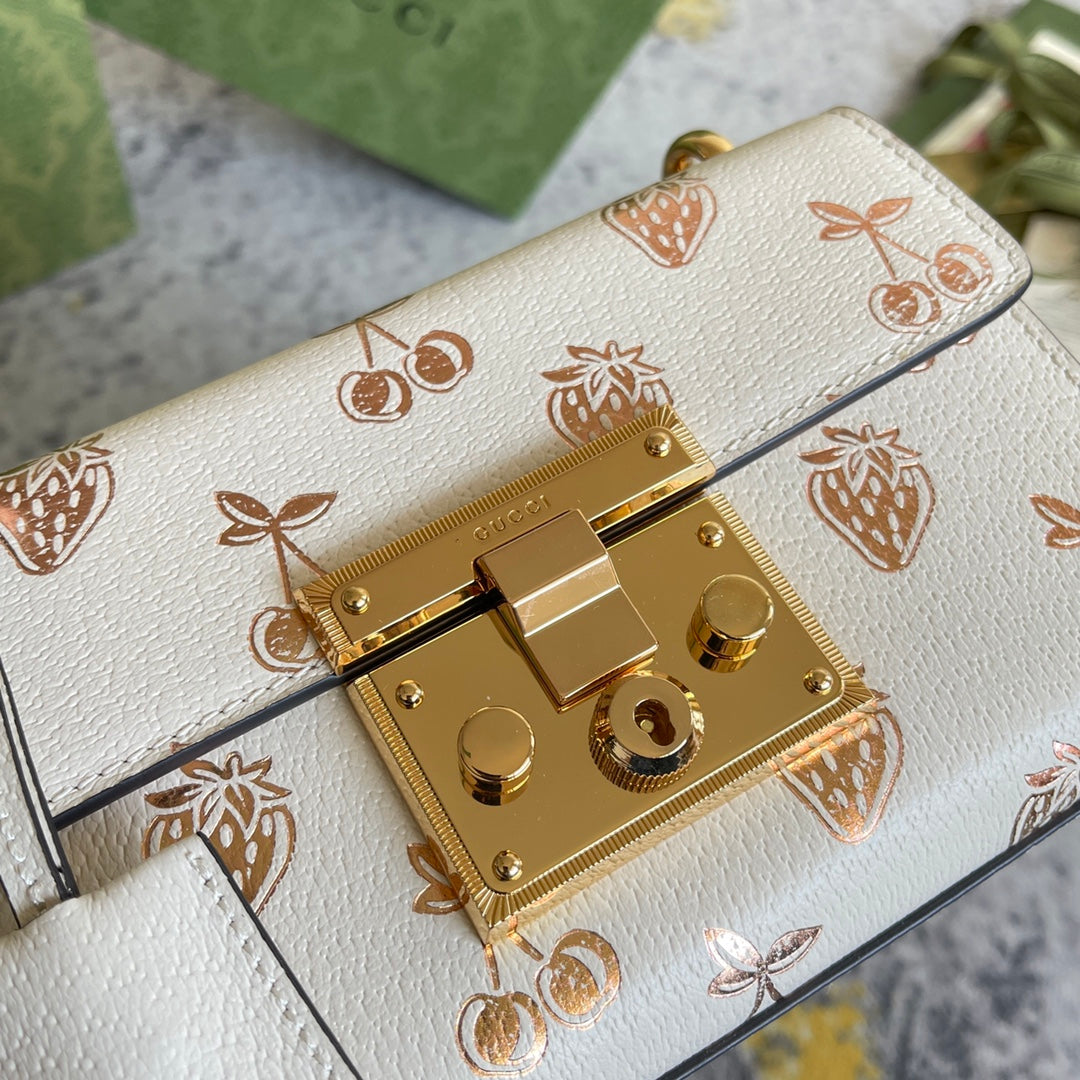Pre-Loved GUCCI Padlock small berry shoulder bag