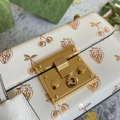 Pre-Loved GUCCI Padlock small berry shoulder bag