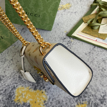 Pre-Loved GUCCI Padlock small berry shoulder bag