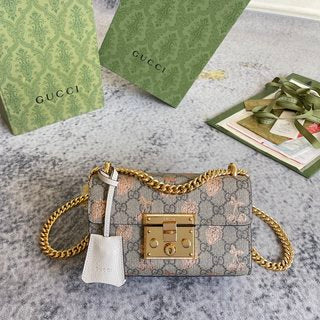 Pre-Loved GUCCI Padlock small berry shoulder bag